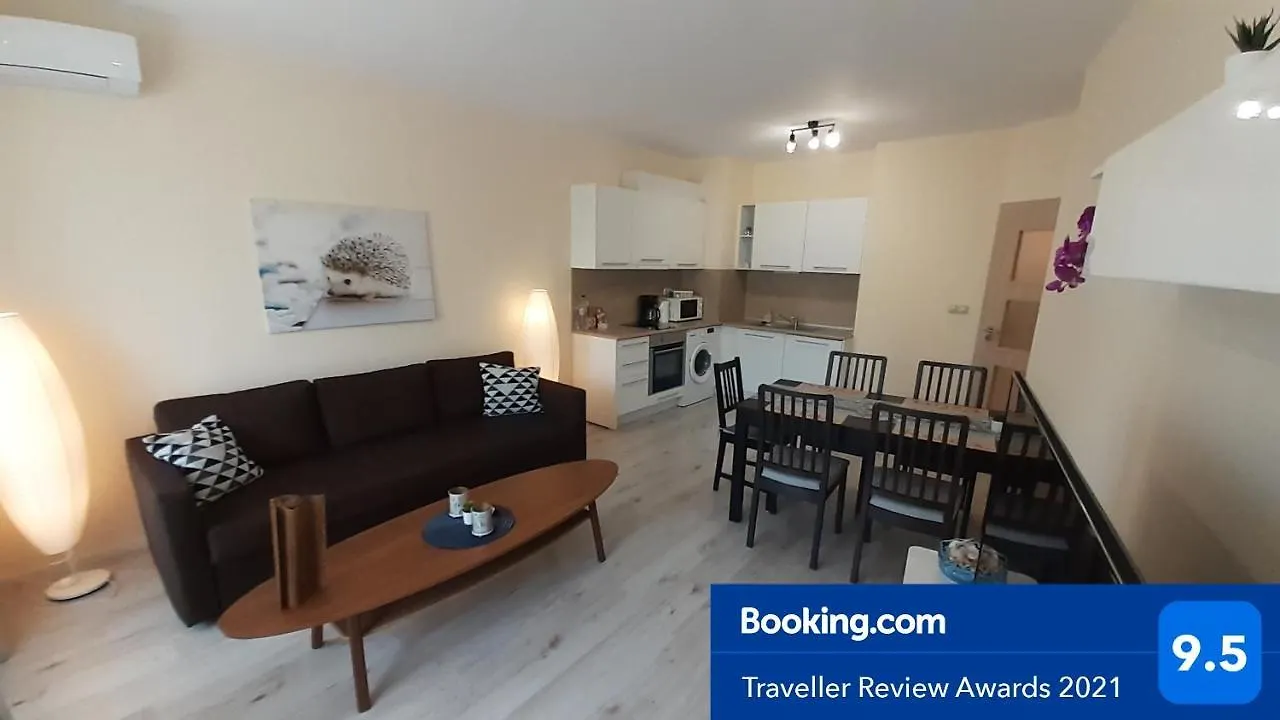 Relax Apartment In Varna South Bay Residence 0*,  ブルガリア