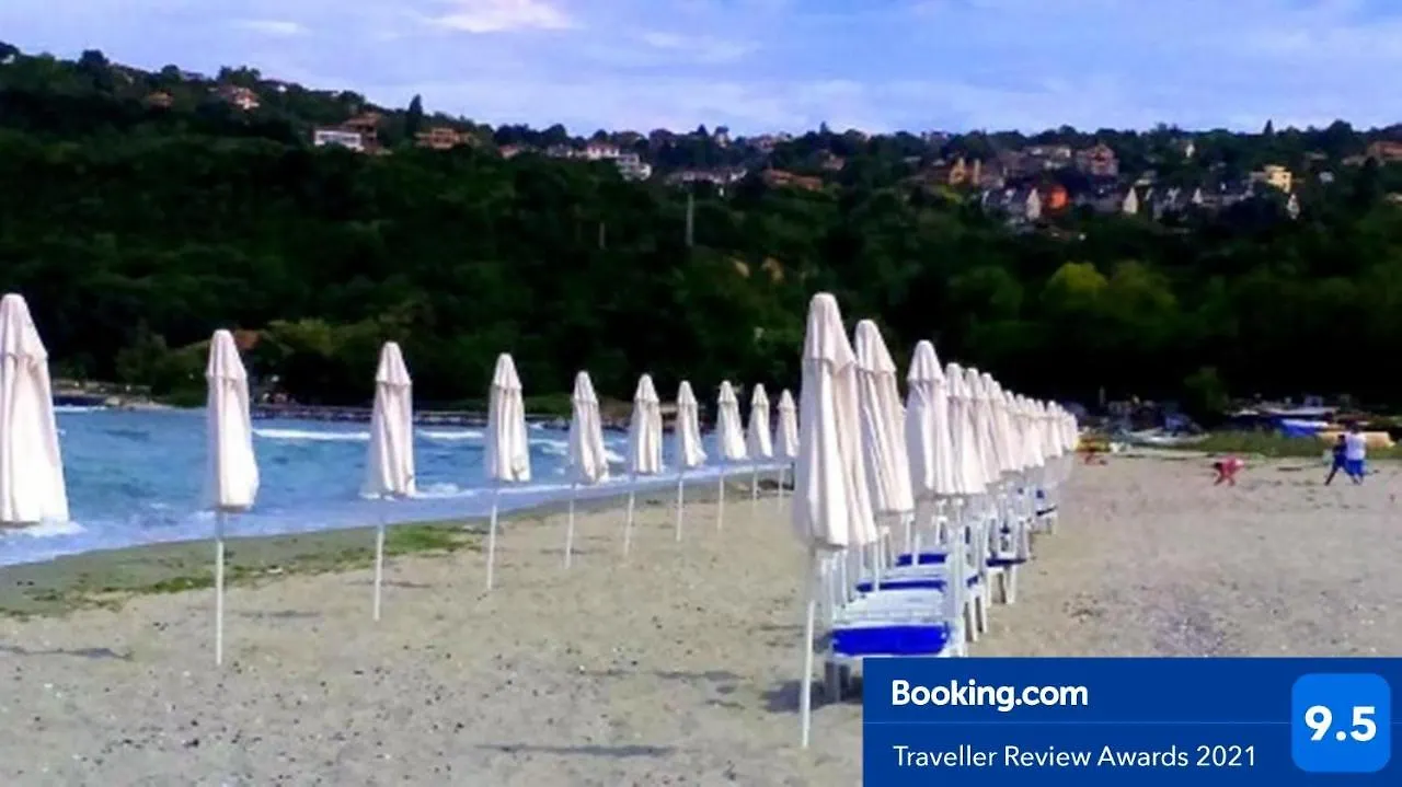Relax Apartment In Varna South Bay Residence